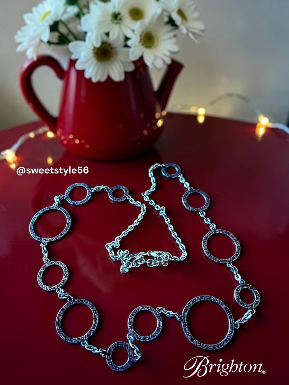 BRIGHTON "Townsend" Brushed Silver Textured Graduated Circles Necklace. TIMELESS